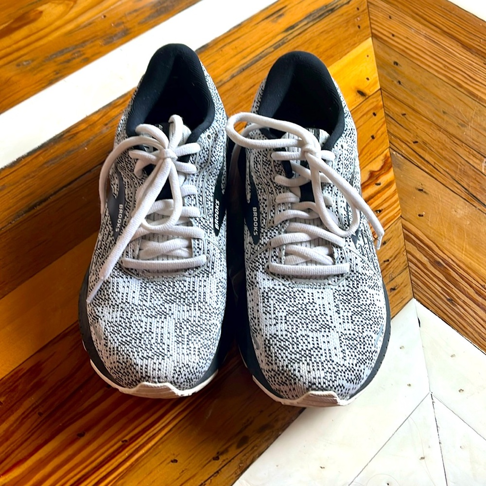 Brooks Adrenaline Running Shoe